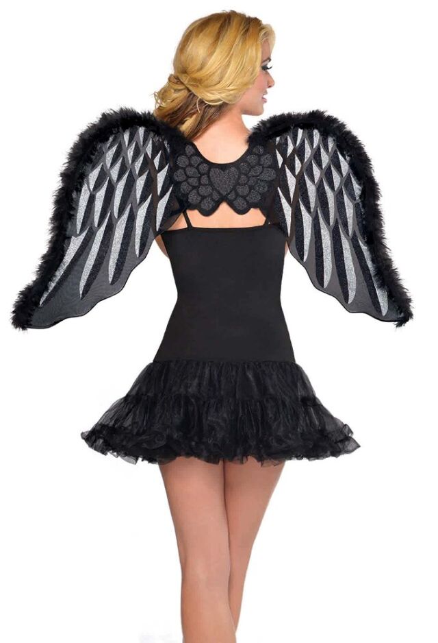 840023 blkmarabouwings 640x938